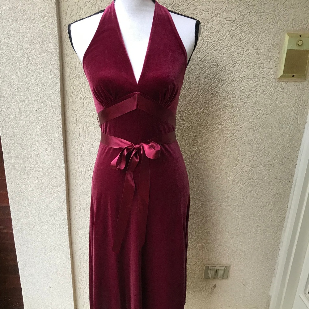 BCBG MAXAZRIA Stretch Velvet Halter Dress